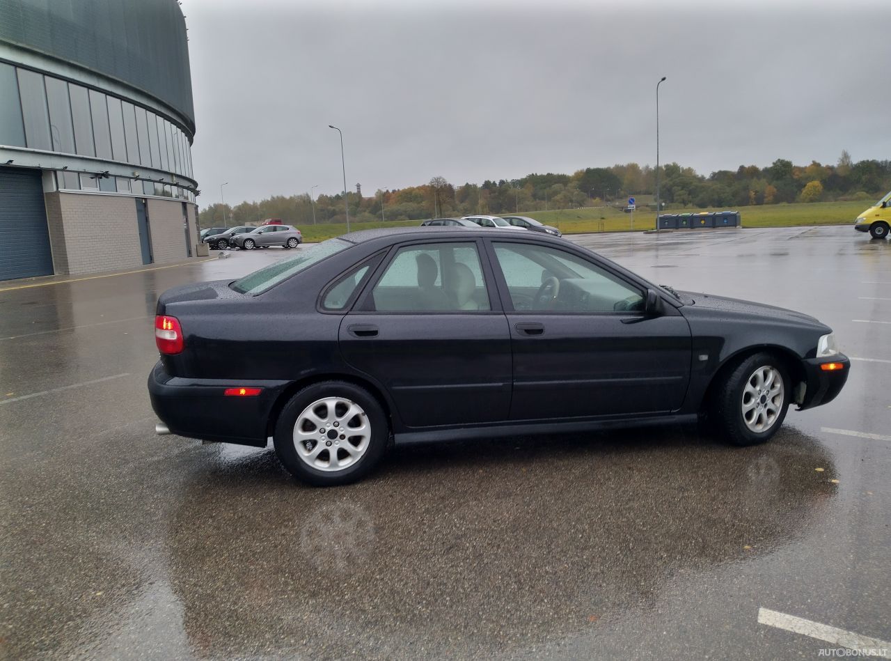 Volvo S40 | 10