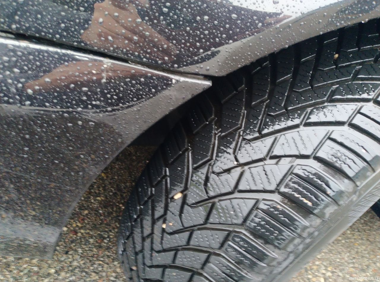 Volvo S40 | 11