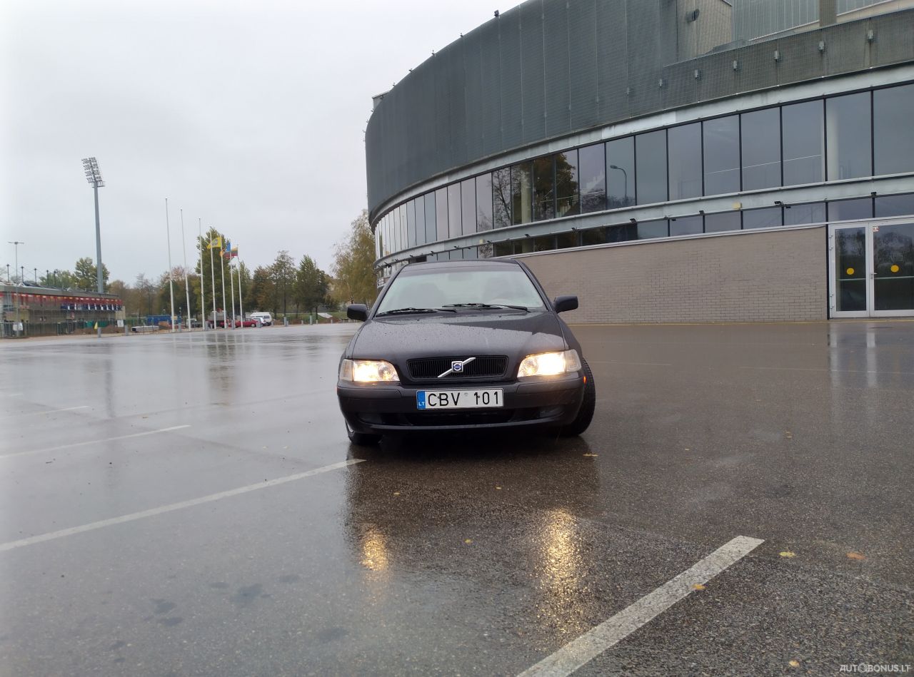 Volvo S40 | 1