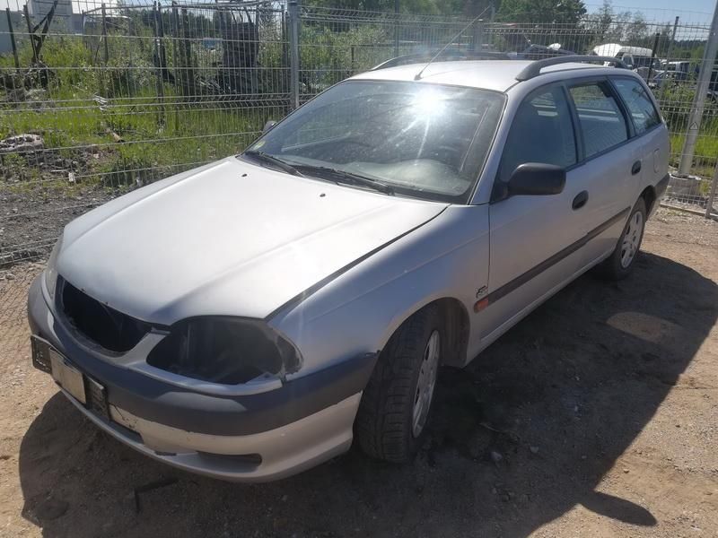 Toyota, Universalas | 3