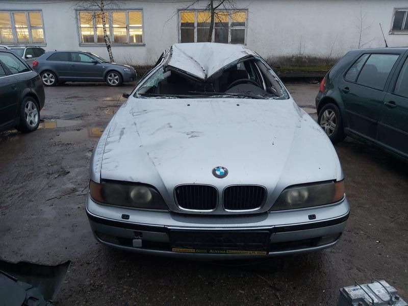 BMW, Sedanas