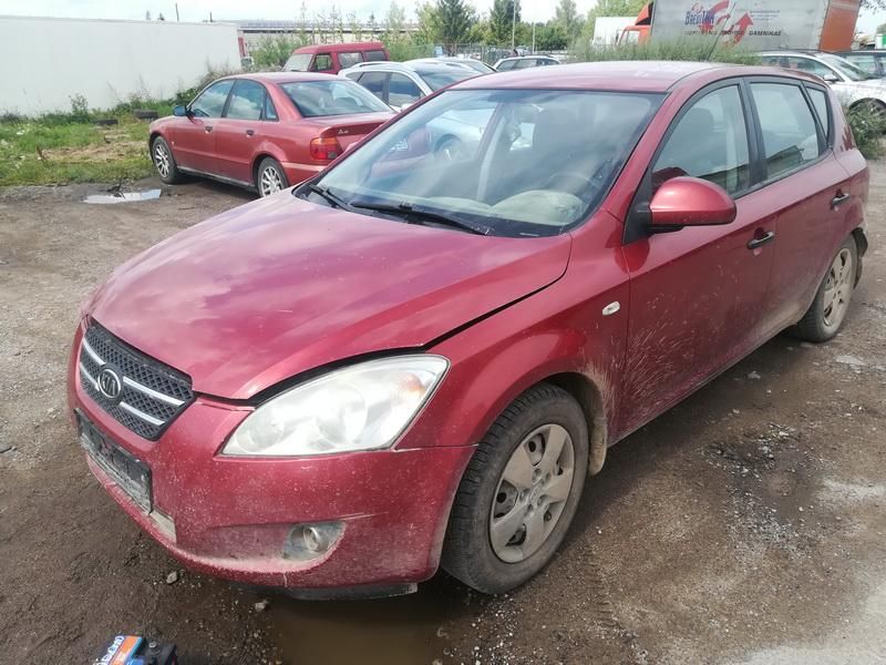 Kia, Hečbekas | 3