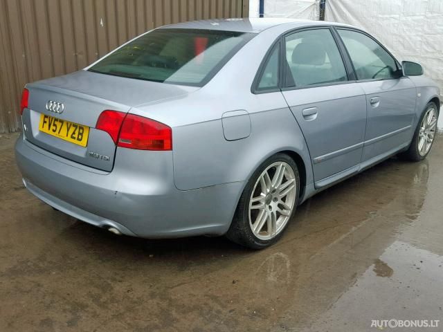 Audi A4, Sedanas | 2