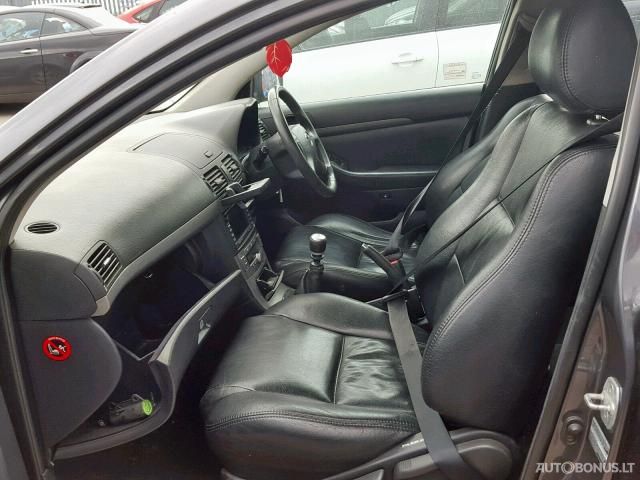 Toyota Avensis, Hečbekas | 4