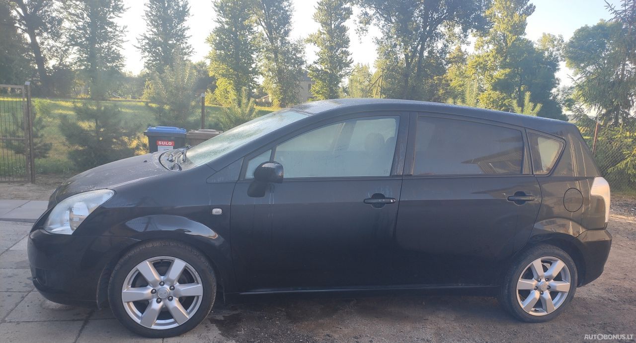 Toyota Corolla Verso | 1