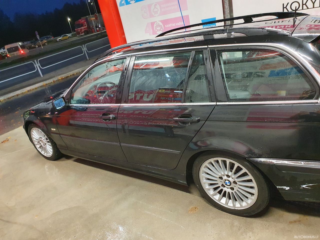 BMW 330 | 6