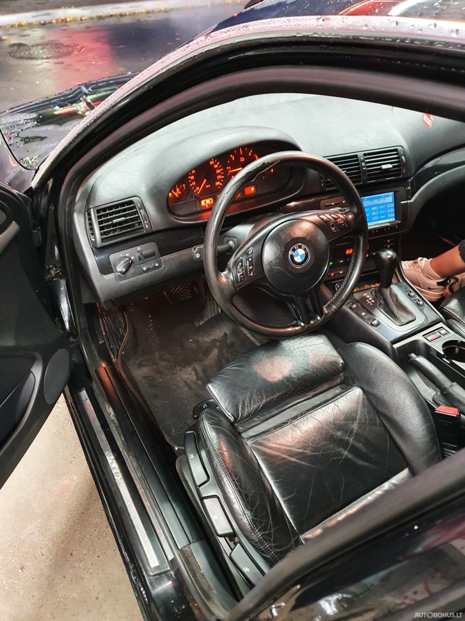 BMW 330 | 8