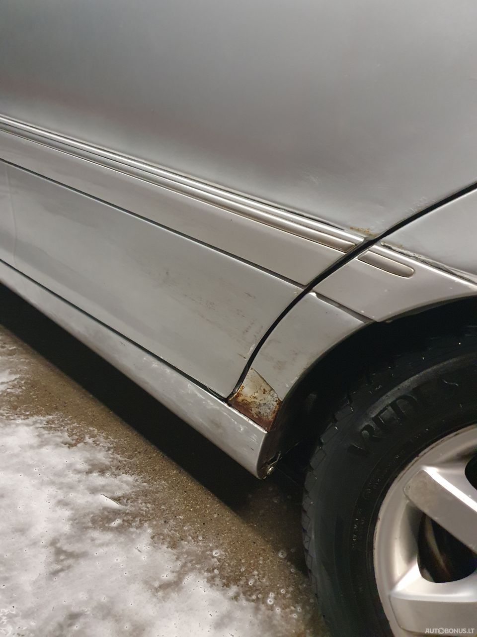 Mercedes-Benz C200 | 5