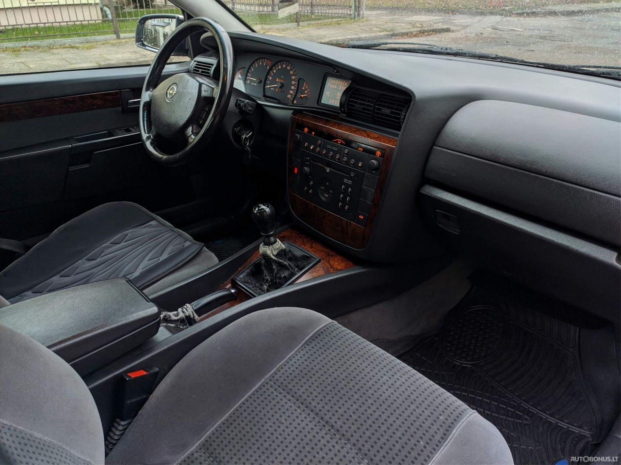 Opel Omega | 2