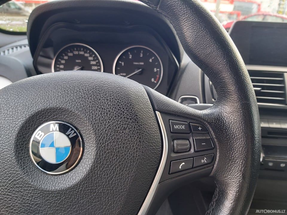 BMW 118 | 10