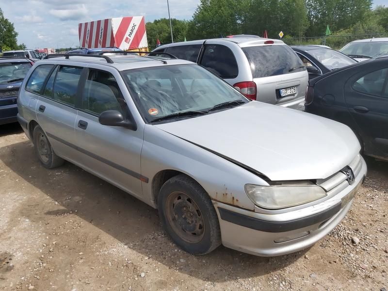 Peugeot, Universalas
