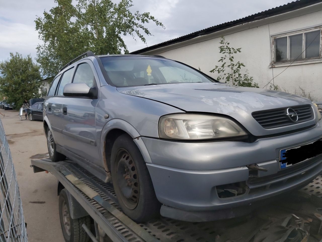 Opel, Universal