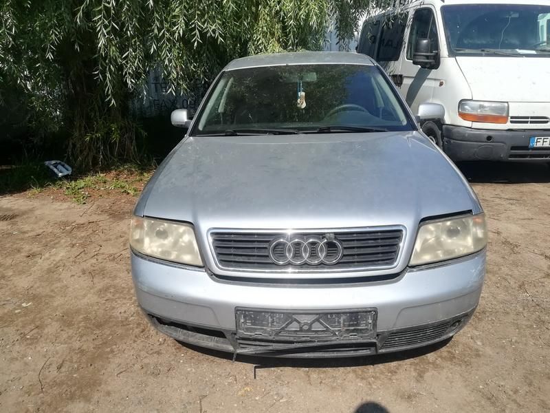 Audi, Sedanas