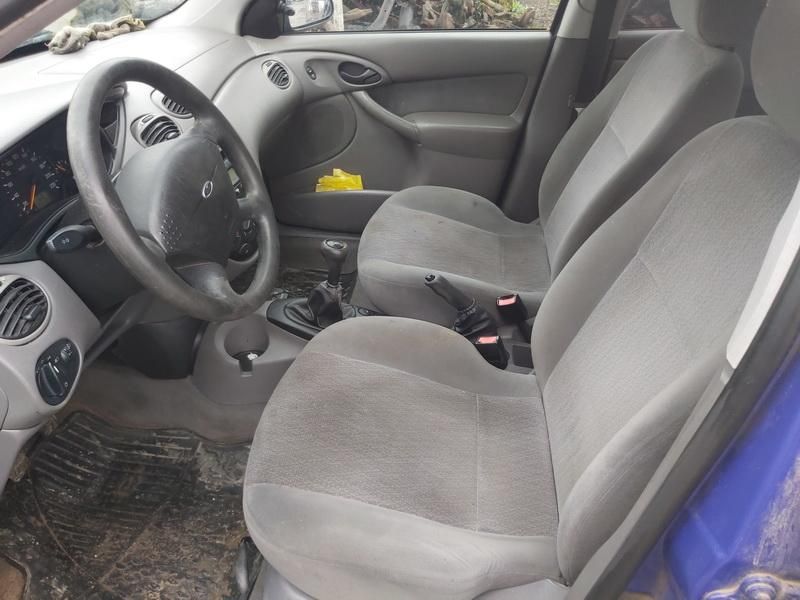 Ford, Hatchback | 4