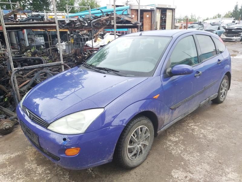 Ford, Hatchback | 3