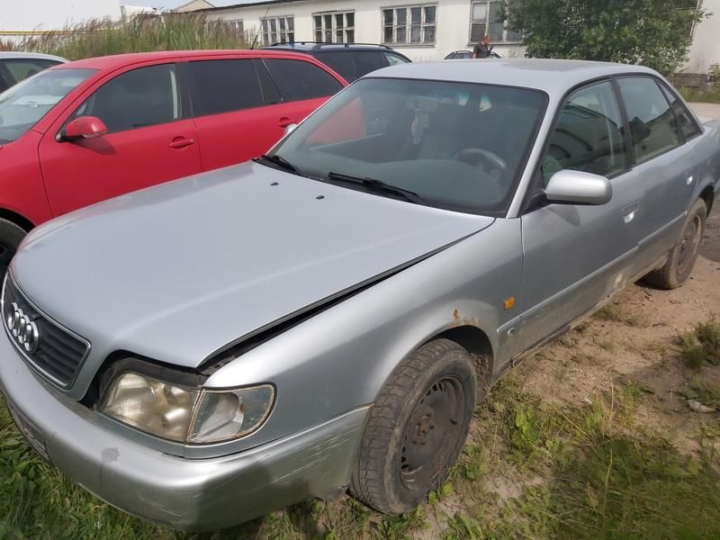 Audi, Sedanas | 3