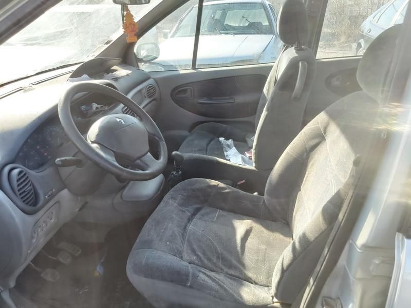 Renault 4, Vienatūris | 5