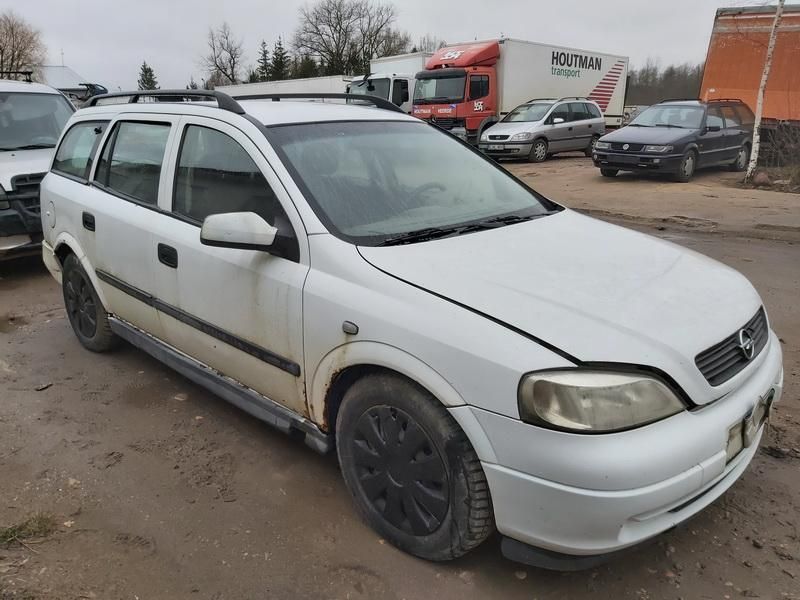 Opel, Universal
