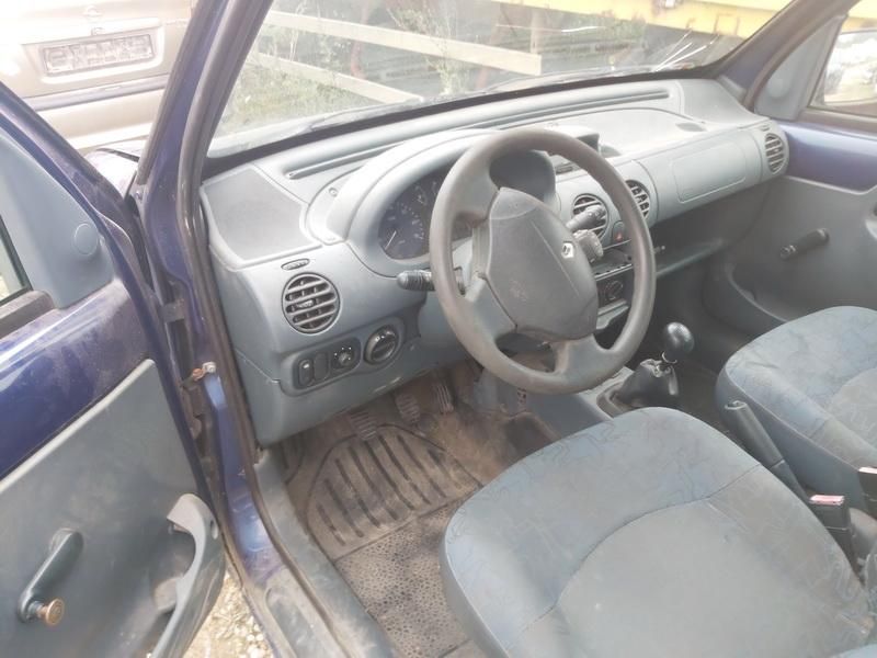 Renault 4, Komercinis | 5