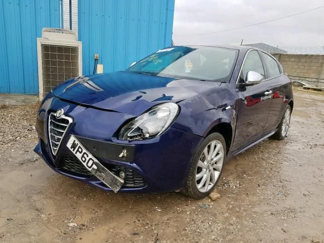 Alfa Romeo, Hatchback | 1