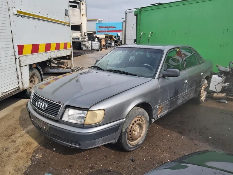 Audi, Sedanas