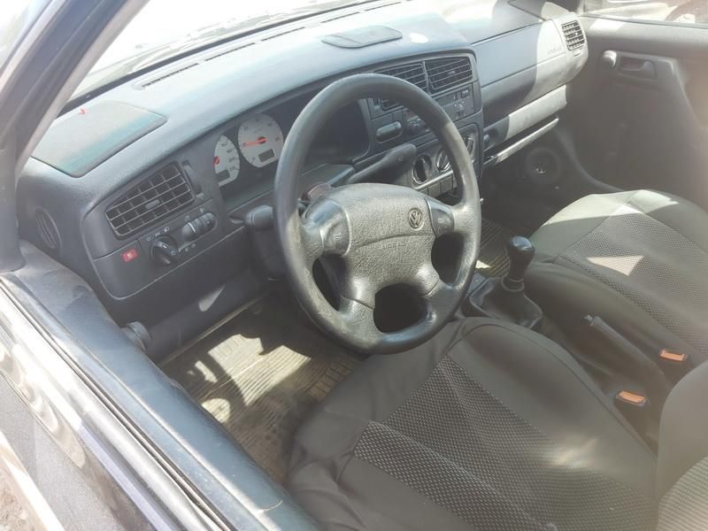 Volkswagen Golf, Hatchback | 5