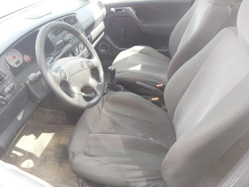 Volkswagen Golf, Hatchback | 4