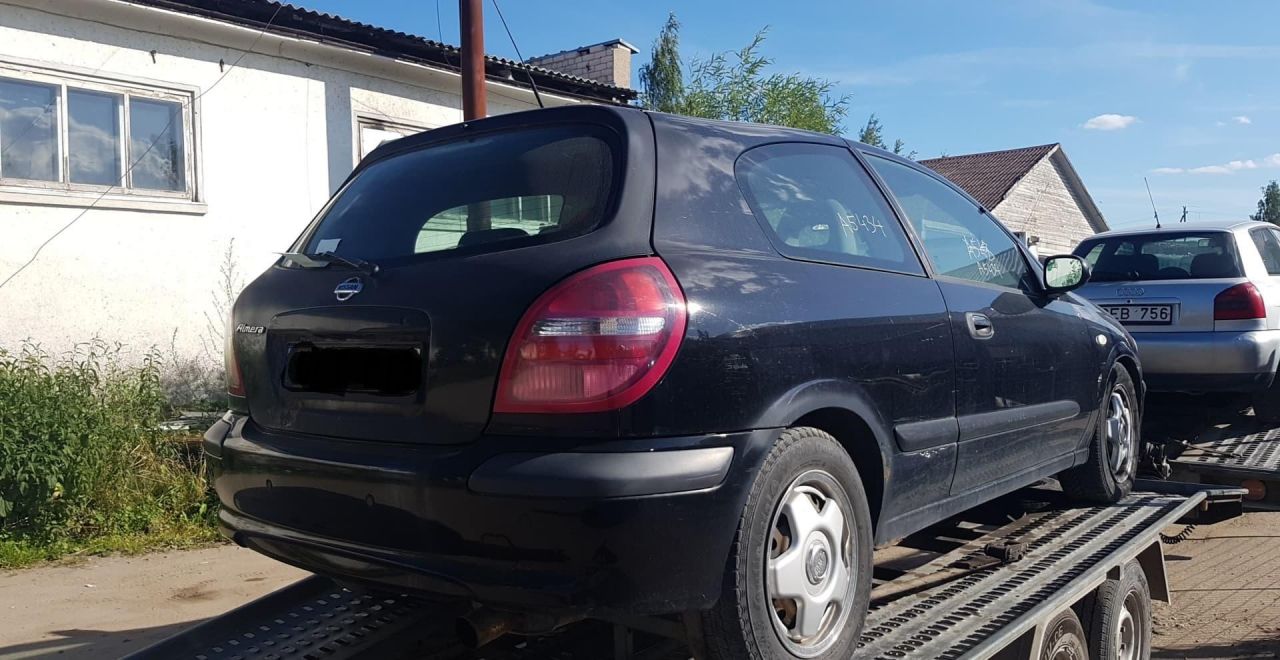 Nissan Almera, Хэтчбек | 3