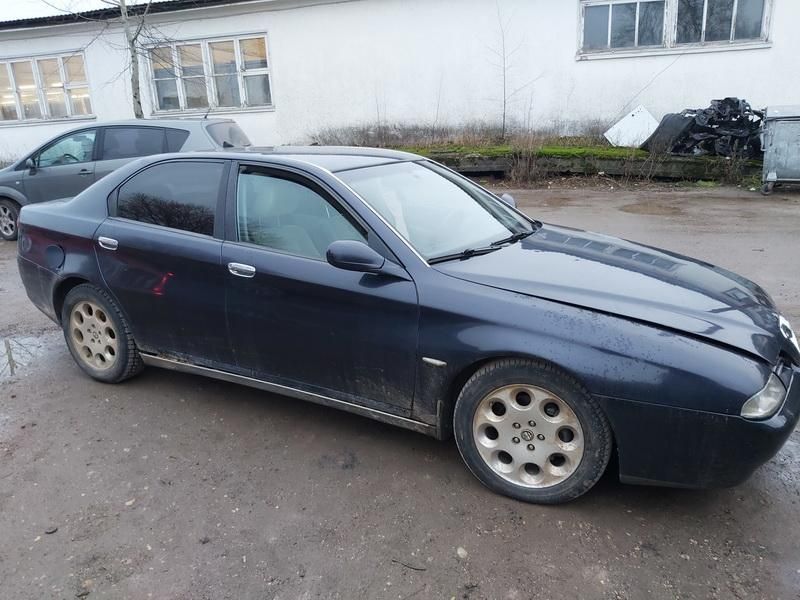 Alfa Romeo, Седан