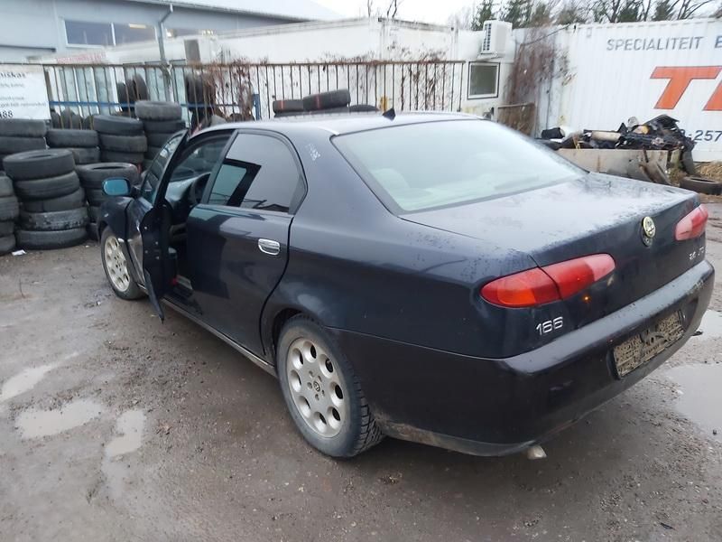 Alfa Romeo, Седан | 5