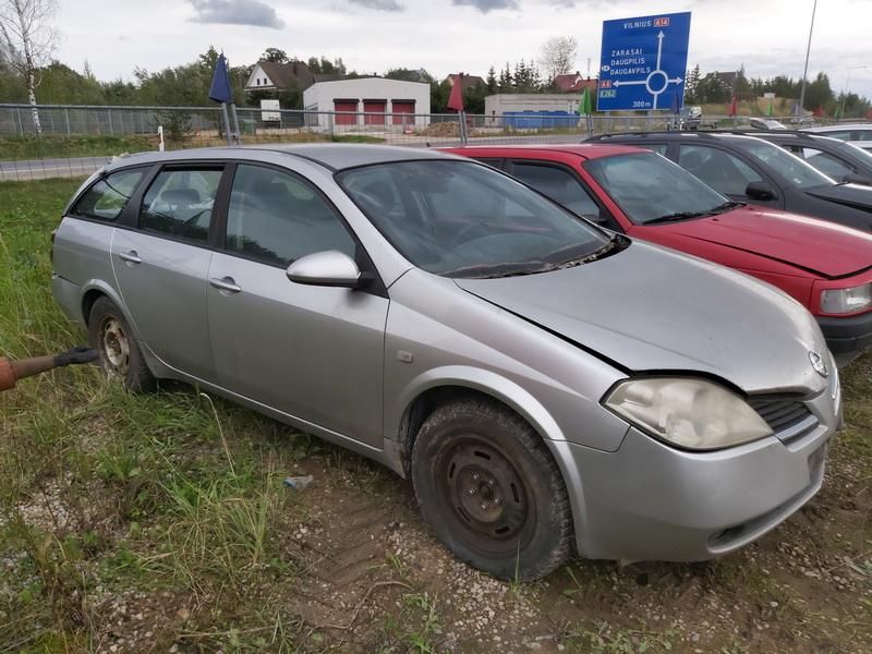 Nissan Primera, Universal