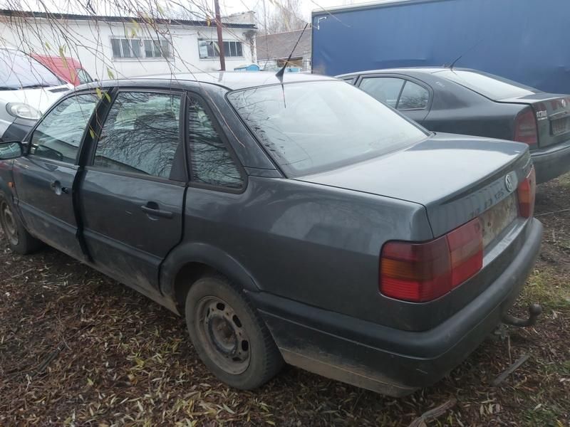 Volkswagen Passat, Saloon | 6