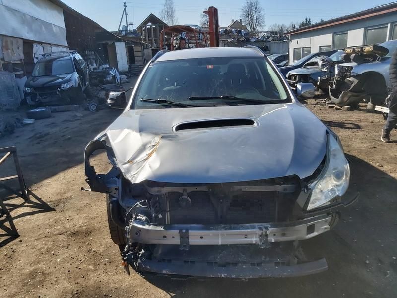 Subaru, Universalas | 1