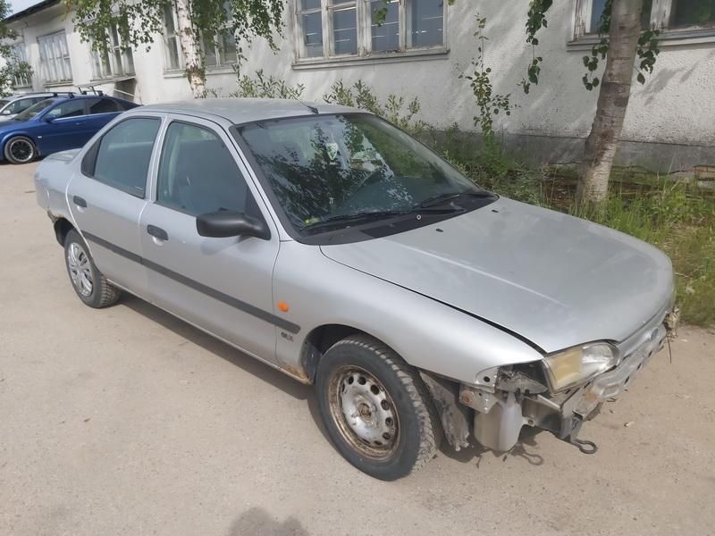 Ford, Saloon