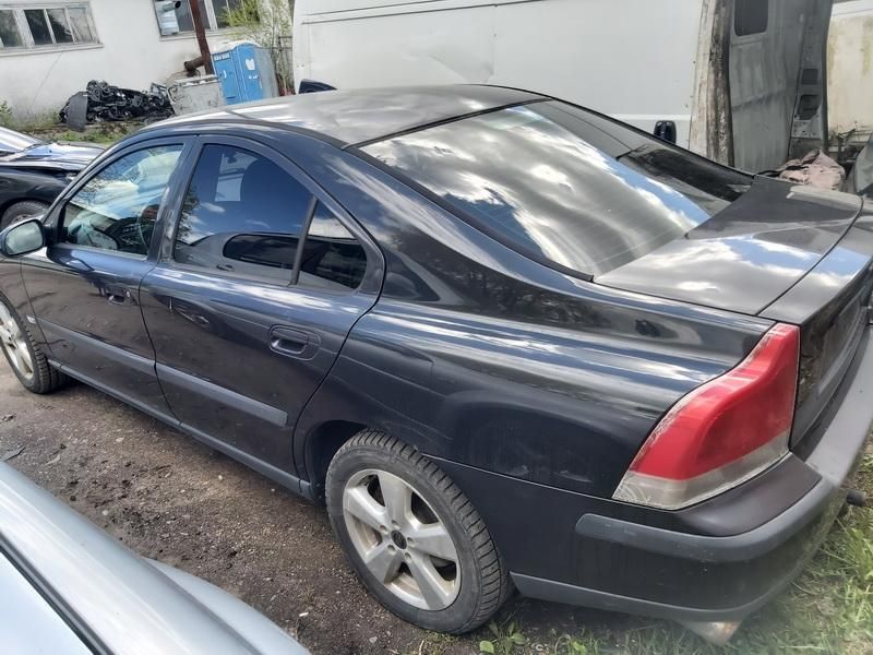 Volvo, Седан | 6