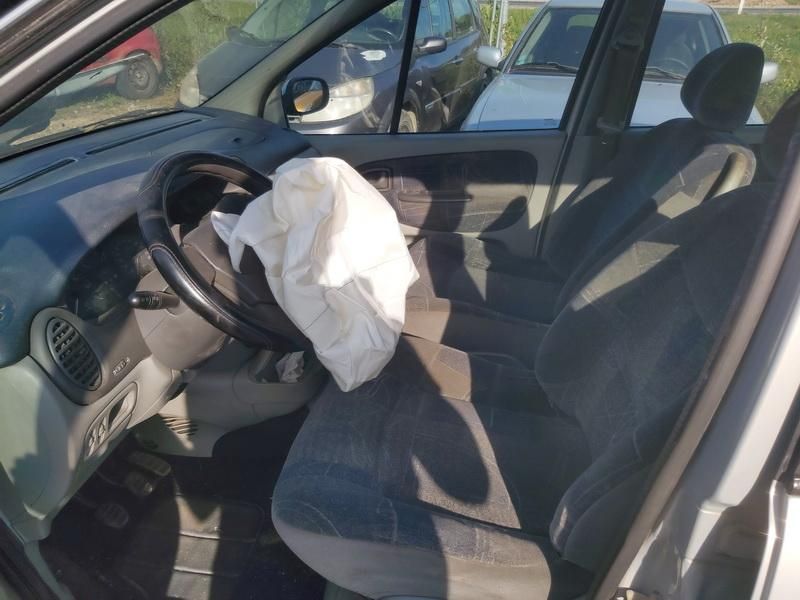 Renault 4, Vienatūris | 4