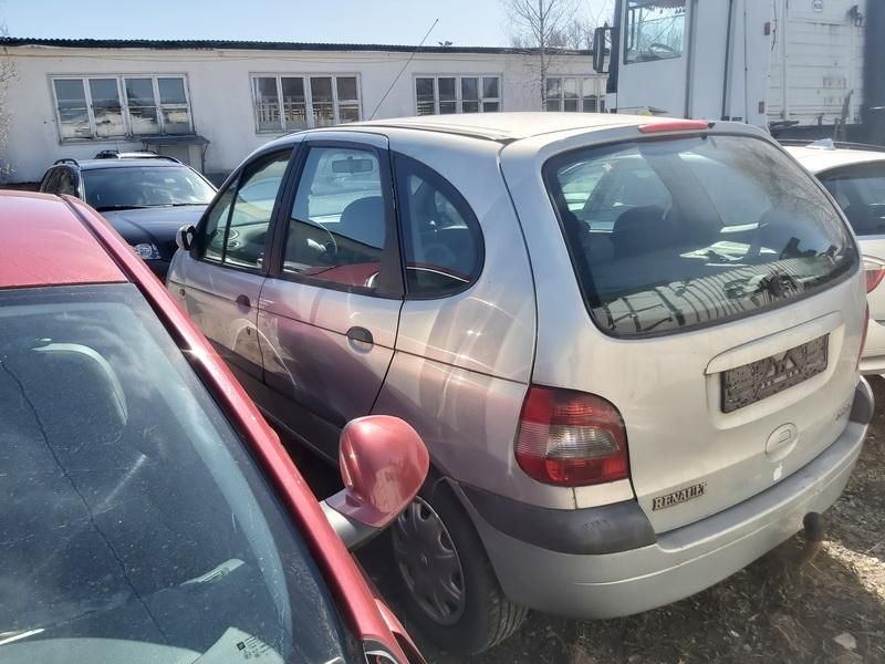 Renault 4, Минивэн | 7