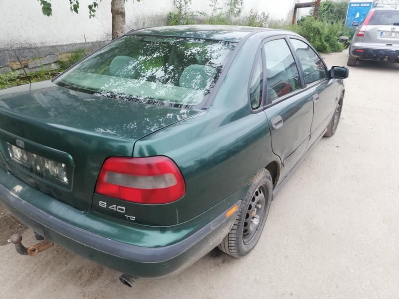 Volvo, Saloon | 6