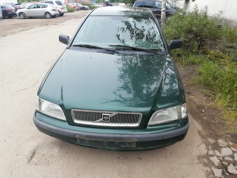 Volvo, Saloon