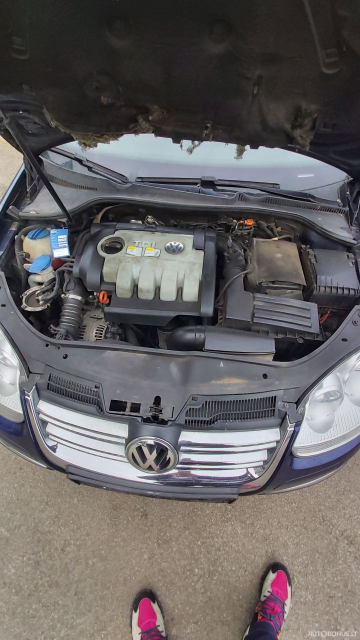 Volkswagen Golf | 5