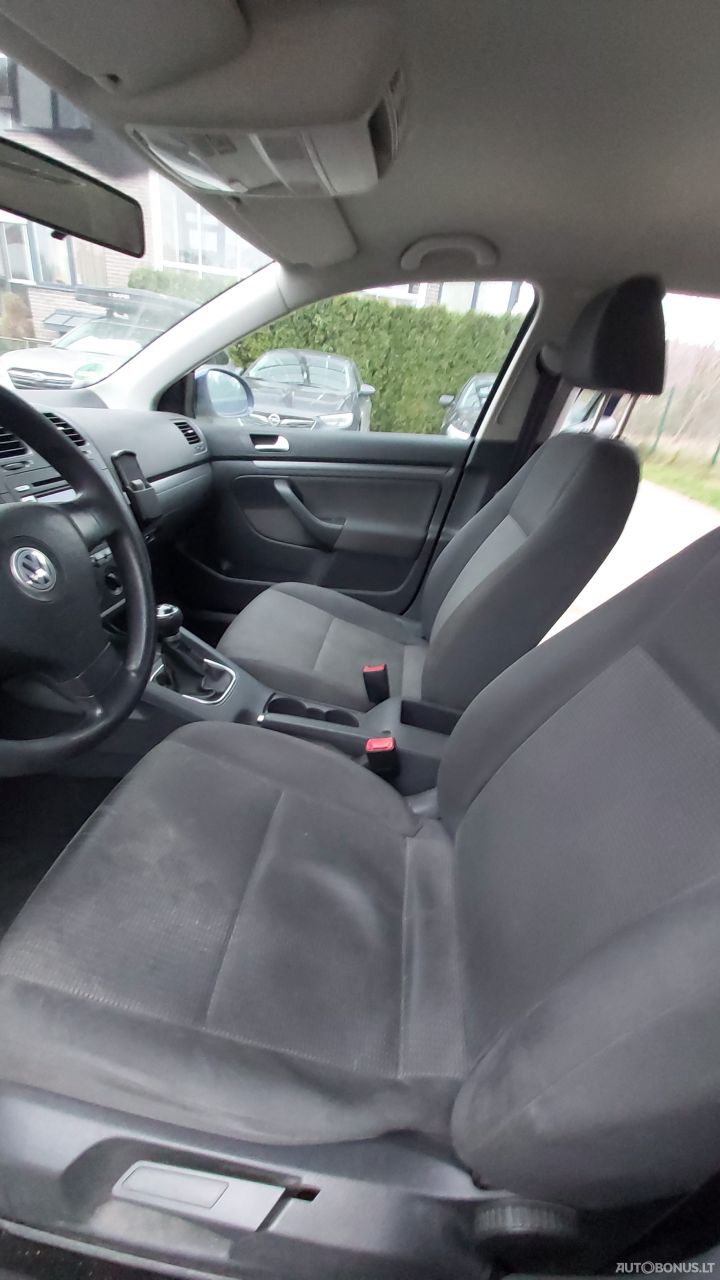 Volkswagen Golf | 6