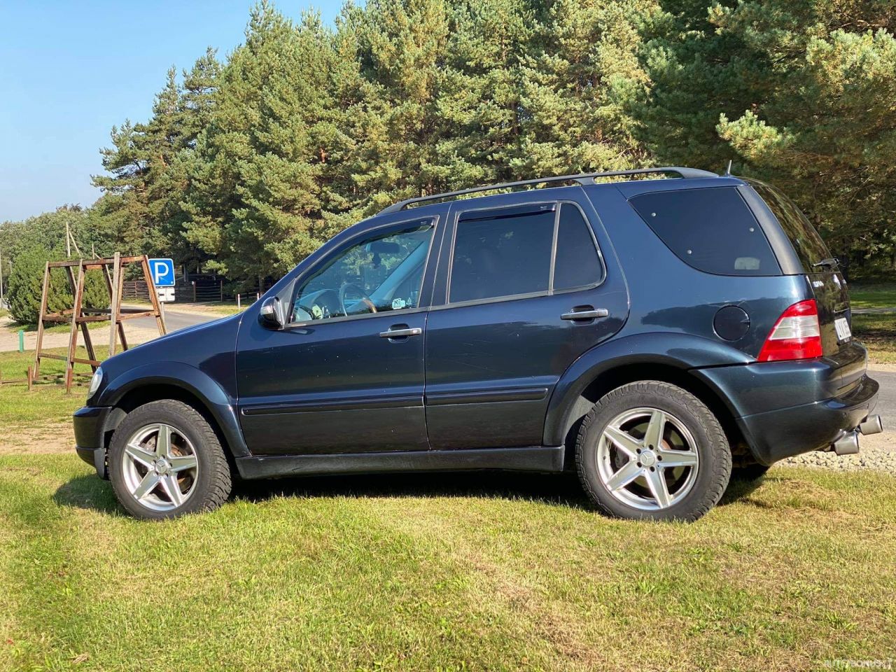 Mercedes-Benz ML55 AMG | 11