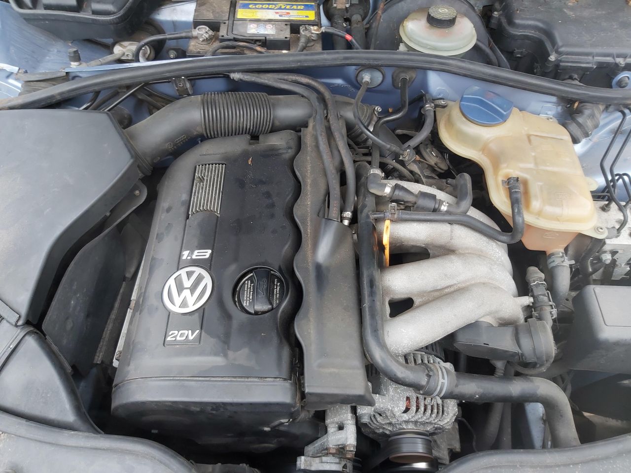 Volkswagen, Saloon | 1