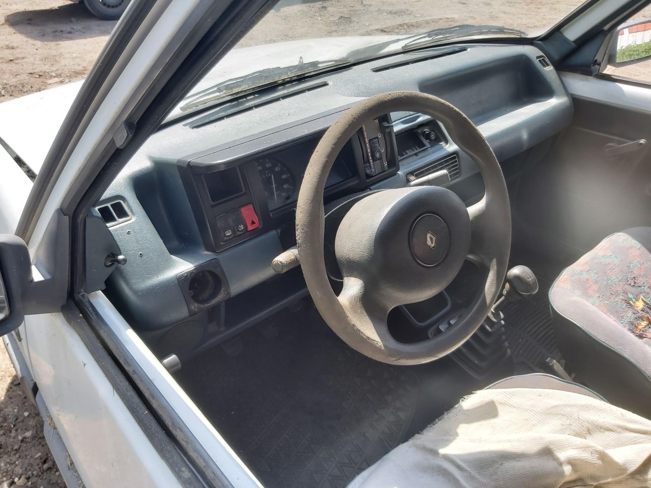 Renault 4, Komercinis | 5