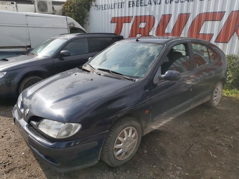 Renault 4, Hatchback | 3