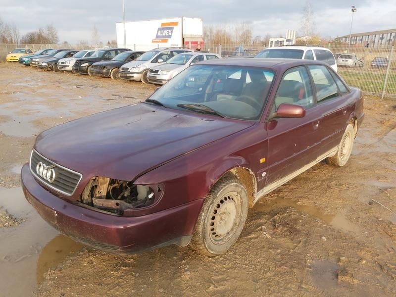 Audi, Sedanas | 3