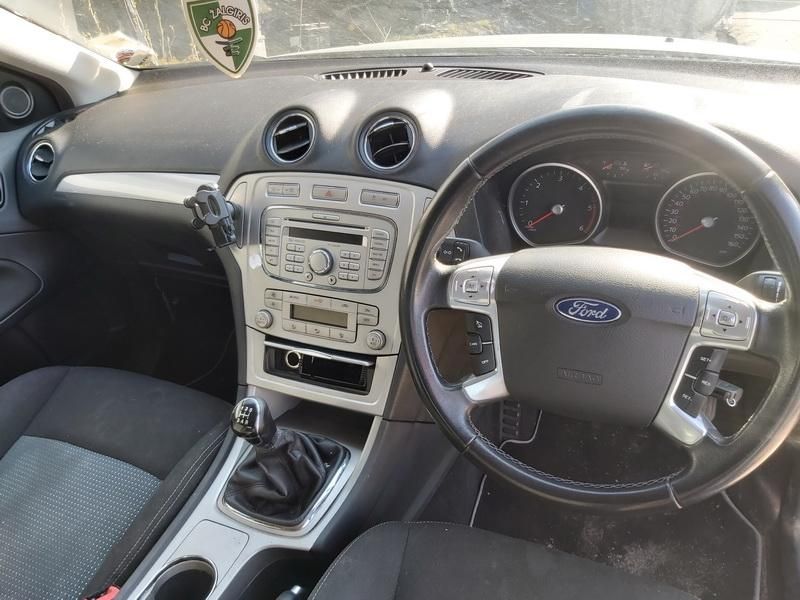 Ford, Hatchback | 5