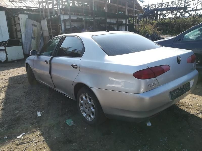 Alfa Romeo, Седан | 4