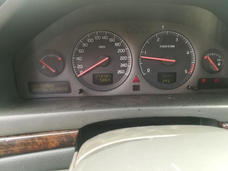Volvo, Saloon | 6