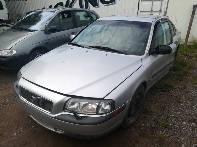 Volvo, Saloon | 3